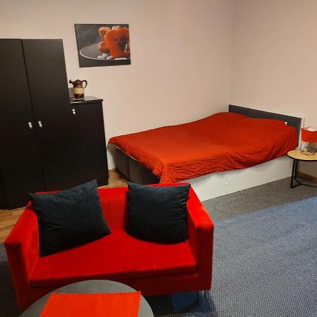 Apartament Sloneczny Konin  Exteriör bild